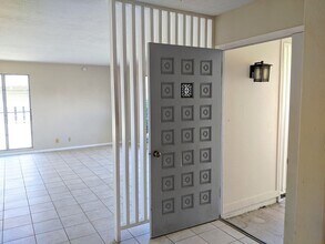 1127 Akipola St in Kailua, HI - Building Photo - Building Photo