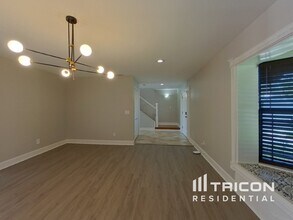 8637 Leighton Dr in Tampa, FL - Building Photo - Building Photo