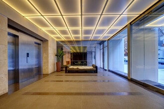 11235-11105 105 Ave NW, Unit SI ID1227720P in Edmonton, AB - Building Photo - Building Photo