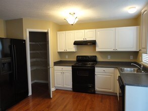 5490 Appaloosa Cir in Morrow, OH - Building Photo - Building Photo