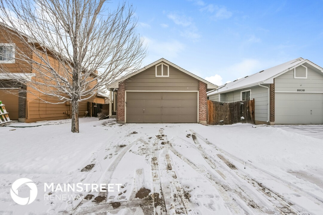 8834 Cloverleaf Cir in Parker, CO - Building Photo