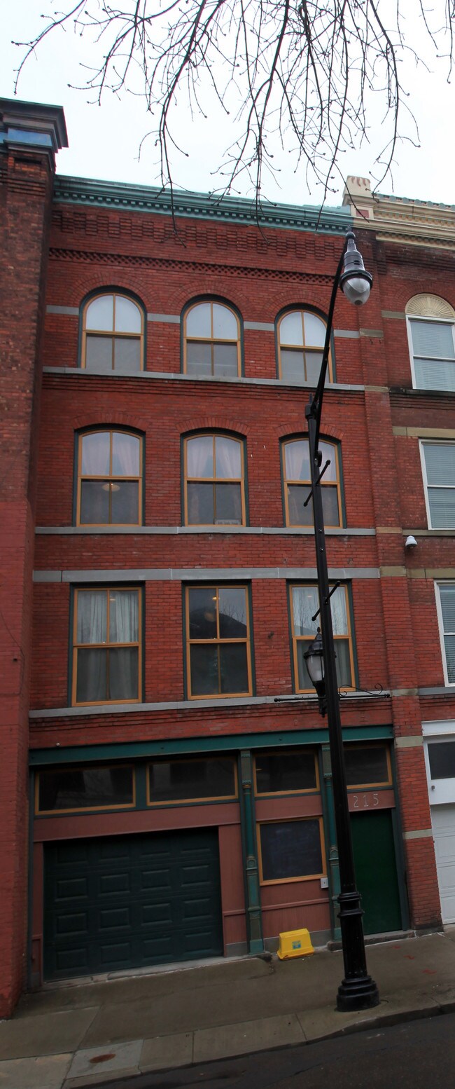 215 State St