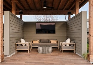 Citizen House Decker in Austin, TX - Foto de edificio - Building Photo