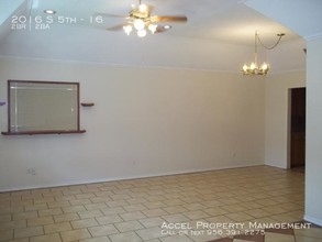 2016 S 5th St in McAllen, TX - Building Photo - Building Photo