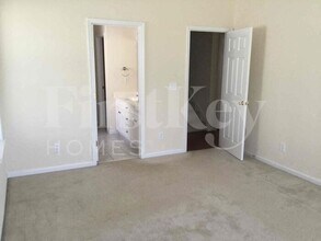 417 Waterford Dr in Calera, AL - Building Photo - Building Photo