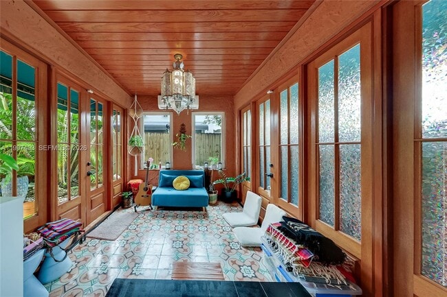 521 NE 74th St in Miami, FL - Building Photo - Building Photo