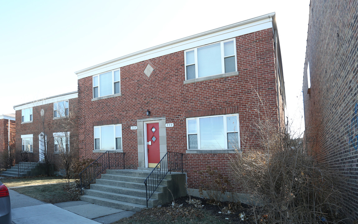 737 Garfield St in Oak Park, IL - Foto de edificio