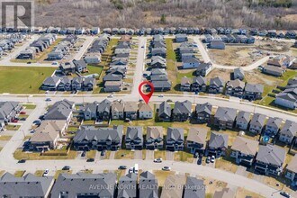 36 Dun Skipper Dr in Ottawa, ON - Building Photo - Building Photo