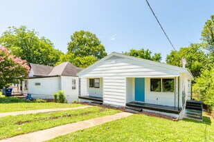 2611 Andrews St, Unit 101 in Chattanooga, TN - Building Photo