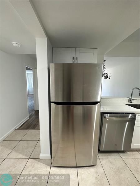 property at 721 N Pine Island Rd