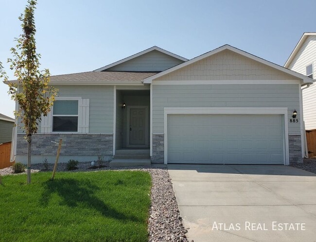 property at 885 Emerald Lakes St