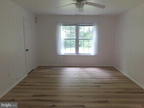 87A W Bluebell Ln in Mount Laurel, NJ - Building Photo - Building Photo