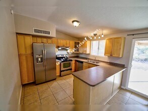 9831 E Nicaragua Pl in Tucson, AZ - Building Photo - Building Photo