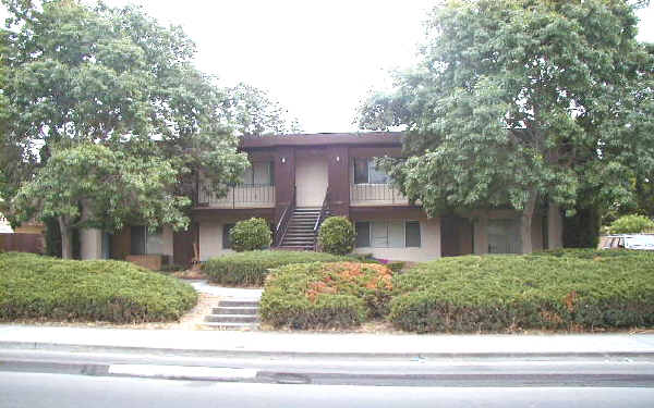 Capricorn Apartments in Rohnert Park, CA - Building Photo - Building Photo