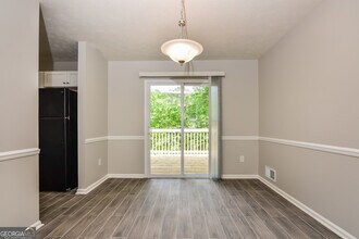325 Morris Ct SE in Conyers, GA - Building Photo - Building Photo