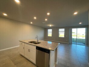 2480 Sweet Viburnum Wy in Ocoee, FL - Building Photo - Building Photo