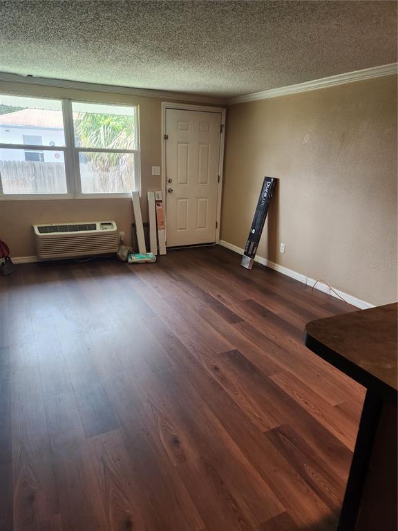 5901 Bryce Ln in Town 'n' Country, FL - Building Photo - Building Photo