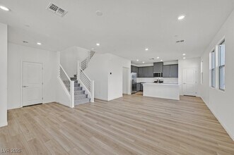 148 Silver Run Ln in Las Vegas, NV - Building Photo - Building Photo