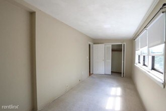 31 Ware St-Unit -Apt 2 in Somerville, MA - Building Photo - Building Photo