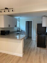 3583 S Bannock St, Unit B in Englewood, CO - Building Photo