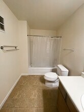 430 Zang St, Unit Reduced price, Remodeled! in Lakewood, CO - Foto de edificio - Building Photo
