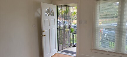 1917 Penmar Ave, Unit 1917 in Venice, CA - Foto de edificio - Building Photo