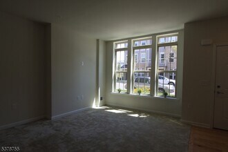 28 Sternadori Rd in Somerville, NJ - Building Photo - Building Photo