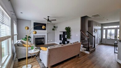 1601 Redbud Ct in Aberdeen, NC - Building Photo - Building Photo