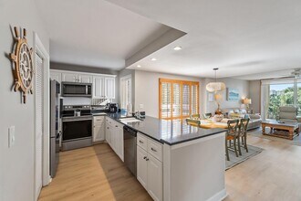 353 S US Hwy 1, Unit C301 in Jupiter, FL - Building Photo - Building Photo