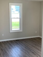 1102 Yankee Rd in Middletown, OH - Building Photo - Building Photo