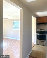 90 Charles Way in Colonial Beach, VA - Building Photo