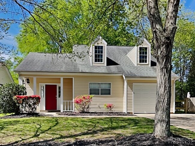 9325 Oren Thompson Rd in Charlotte, NC - Building Photo - Building Photo