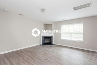 415 Ferrell Ave in Charlotte, NC - Foto de edificio - Building Photo