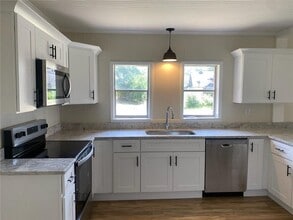 9070 Tanner Williams Rd in Mobile, AL - Building Photo - Building Photo