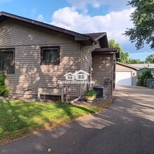 1426 24th Ave N in St. Cloud, MN - Building Photo - Building Photo