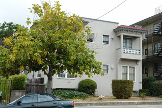 2325 Channing Way in Berkeley, CA - Building Photo - Building Photo