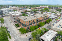 Museum Square in Elmhurst, IL - Foto de edificio - Building Photo