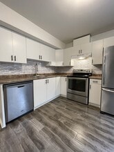 7333-7194 194 St in Surrey, BC - Building Photo - Building Photo