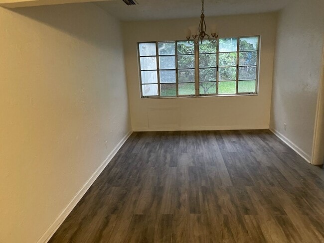 1117 Colonial Rd in Fort Pierce, FL - Building Photo - Building Photo