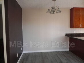 15650 N 19th Ave in Phoenix, AZ - Building Photo - Building Photo