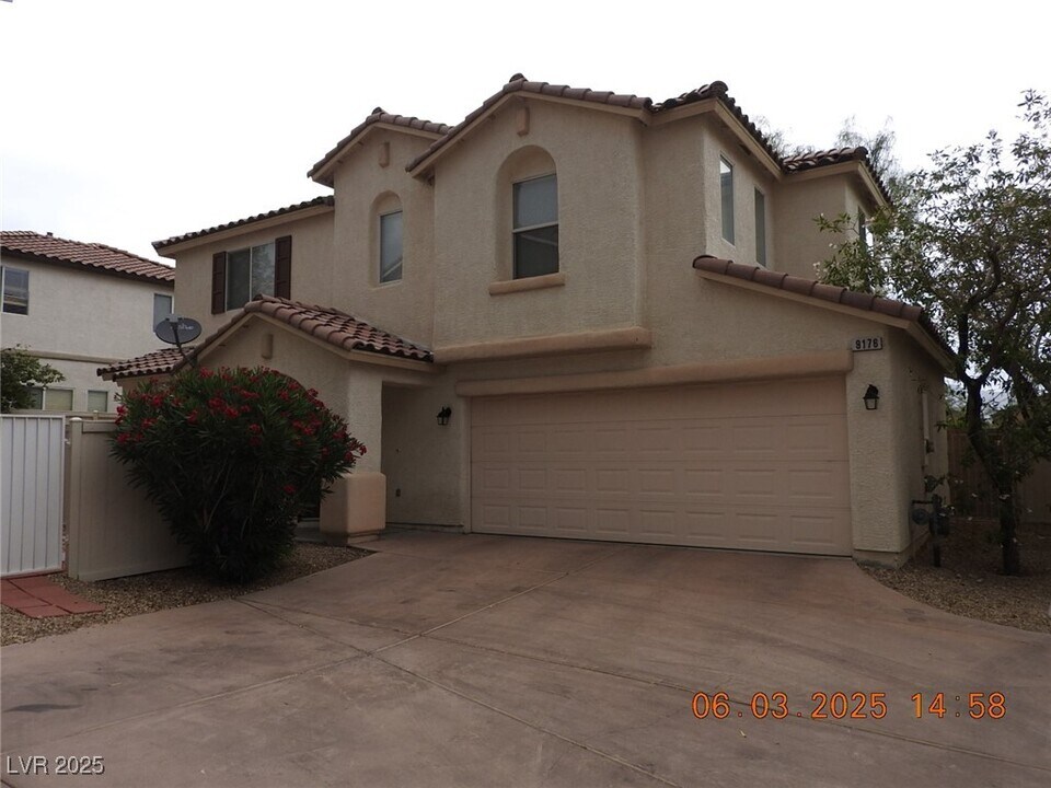 9176 Starling Wing Pl in Las Vegas, NV - Building Photo
