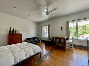 67 Main St-Unit -4 in Livingston Manor, NY - Foto de edificio - Building Photo