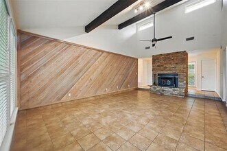 1503 Sonora Ct in Arlington, TX - Foto de edificio - Building Photo