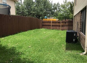 3425 Renaissance Dr in Plano, TX - Foto de edificio - Building Photo