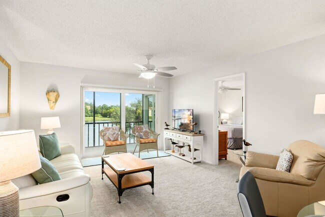 240 Cypress Ln in Oldsmar, FL - Building Photo - Building Photo