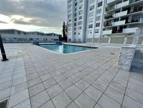 2750 NE 183rd St in Aventura, FL - Building Photo - Building Photo