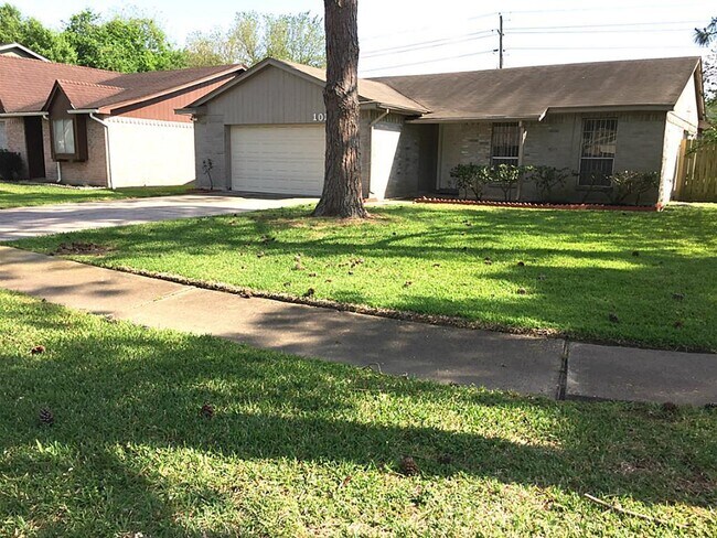10135 Fernstone Ln photo'