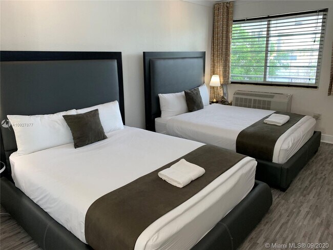 1524 Lenox Ave-Unit -519 in Miami Beach, FL - Building Photo - Building Photo