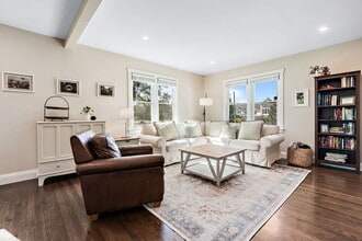 639 Cumnor Ave in Barrington, IL - Building Photo - Building Photo