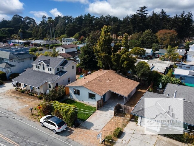 210 Center Ave in Aptos, CA - Building Photo - Building Photo